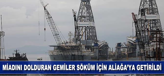 Miadını dolduran gemiler söküm için Aliağa'ya getirildi