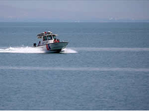 Van Gölü'nde kaybolan tekneyi arama çalışmaları sürüyor