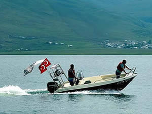 Çıldır Gölü'nde tekne turları başladı