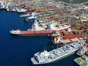 Clarksons, Aliağa gemi geri dönüşüm tesisleri için AB'ye çağrıda bulundu