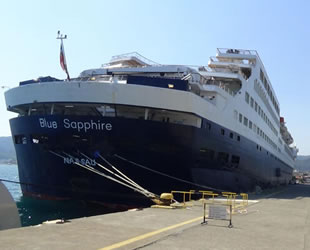 ‘Blue Saphire’ isimli lüks yolcu gemisi, Marmaris’e demir attı
