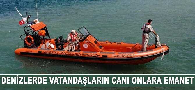 Kıyı Emniyeti ekipleri, denizlerde her gün onlarca can kurtarıyor