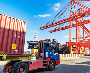 Mersin Limanı'nda araçlar, hız ihlaline karşı elektronik sistem ile takip ediliyor