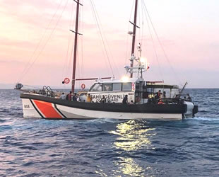 Çanakkale'de tekneleri sürüklenen 145 göçmen kurtarıldı