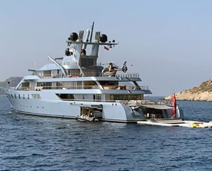 'Pacific' isimli mega yat Kaş'a demir attı