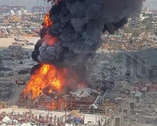 Beyrut Limanı'ndaki yangında Kızılhaç'a ait gıda maddeleri yandı