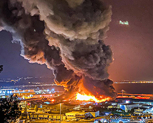 İtalya'daki Ancona Limanı’nda patlama meydana geldi