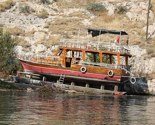 Birecik Baraj Gölü’ndeki tur teknesinin neden battığı ortaya çıktı