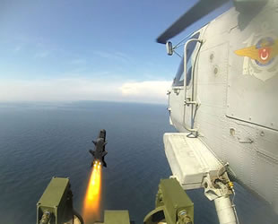 Türkiye'nin ilk deniz seyir füzesi 'Atmaca' yılsonu teslim edilecek