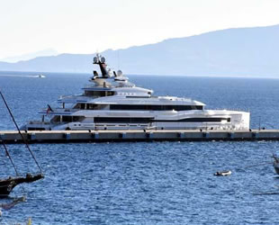 ‘Lana’ isimli süper lüks yat, Bodrum'a demir attı