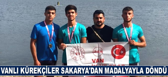 Vanlı kürekçiler Sakarya'dan madalyayla döndü