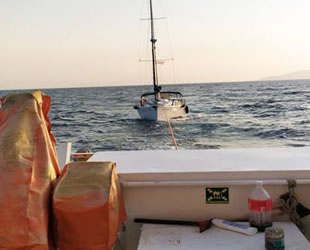 Adana'da sürüklenen teknedeki 3 kişi kurtarıldı