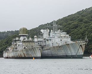 Fotoğrafçı Bob Thissen, terk edilmiş savaş gemilerinin içini görüntüledi