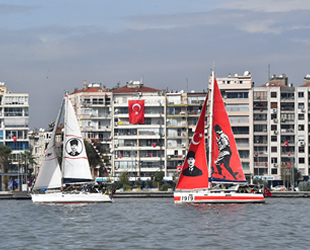 İzmir Körfezi'ndeki tekneler, Cumhuriyet selamı verdi