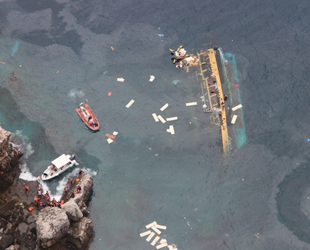 Alanya tekne faciasında deniz kirlenmeden temizlendi