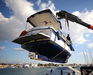 İzmir'deki depremin neden olduğu deniz altındaki enkaz da kaldırılıyor