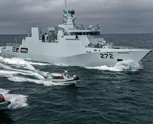 Pakistan, PNS Tabuk isimli yeni korvetini teslim aldı