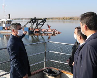 Mogan Gölü'nde temizlik çalışması yeniden başladı