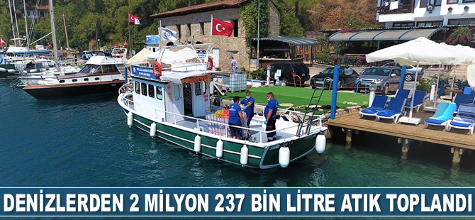 Denizlerden 2 milyon 237 bin litre atık toplandı