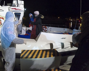 İzmir açıklarında 37 düzensiz göçmen kurtarıldı