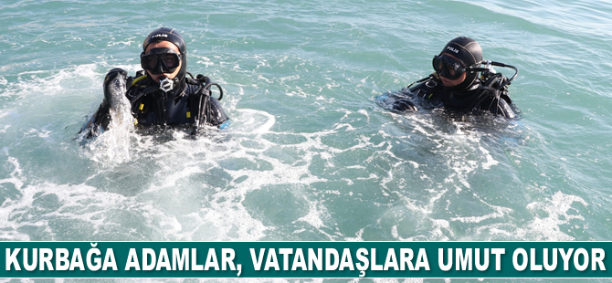 Kurbağa adamlar, vatandaşlara umut oluyor