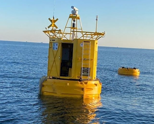 Balıkçılığın geleceği için denize şamandıra bırakıldı