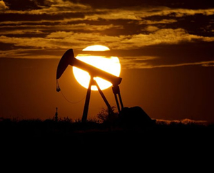 OPEC gelecek yıl ocak ayı için günlük petrol üretimini 500 bin varil artırma kararı aldı