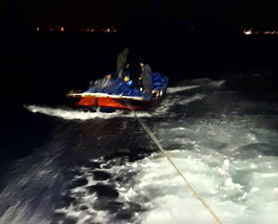 Darıca açıklarında makine arızası yapan tekne kurtarıldı