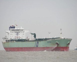 Cidde Limanı’nda BW Rhine isimli petrol tankerinde patlama meydana geldi