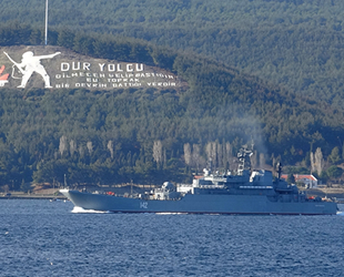 Rus savaş gemisi, Çanakkale Boğazı’ndan geçti
