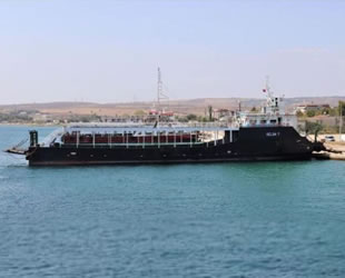 Gelibolu-Çardak seferini yapan Gelba 7 isimli arabalı yolcu feribotu bağlandı