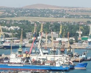 Kırım limanlarına yasa dışı giriş yapan 32 adet gemi hakkında tutuklama kararı alındı