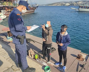 Sahil Güvenlik ekipleri, Kuşadası Körfezi'nde yılbaşı denetimi gerçekleştirdi
