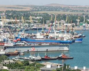 Son bir yılda Kırım'a yasa dışı giriş yapan 600 adet gemi tespit edildi