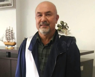 Uzakyol Kaptanı Ramazan Açıkgöz, doktora unvanı aldı