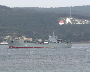 Rus savaş gemisi, Çanakkale Boğazı'ndan geçti