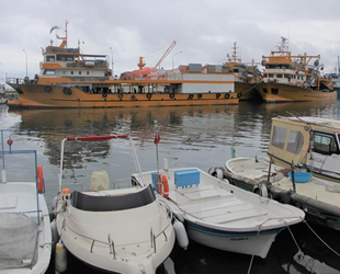 Sinoplu balıkçılar, hamsi ağından istavrit ağına geçiyor