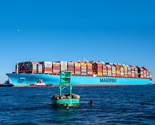 MAERSK ESSEN konteyner gemisi, Kuzey Pasifik'te yüzlerce konteyner kaybetti