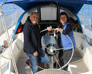 Evlerini satıp tekne kiralayarak denize açılan çift, 6 yıldır 'mavi dünya'da yaşıyor