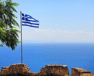 Arnavutluk ve Yunanistan, deniz yetki alanlarının sınırlandırılması sorununu Lahey'e taşıyor