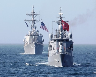 Türk ve ABD Deniz Kuvvetleri, Karadeniz’de ortak eğitim gerçekleştirdi