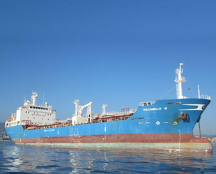 Gemi kaptanı ve üçüncü zabit cinayetle suçlanıyor