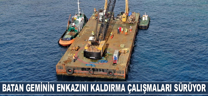 Batan 'Zorbey' isimli kuru yük gemisinin enkazını kaldırma çalışmaları sürüyor