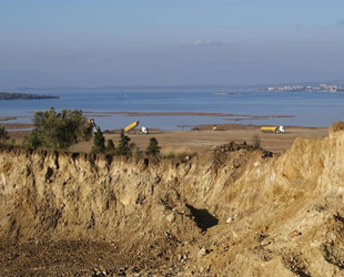 Aliağa'daki sulak alanda yat tesisi için çalışmalar başladı