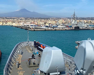 TCG Kemalreis, Katanya Limanı’nı ziyaret etti