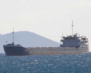 Astol isimli gemi, Yunan adasında karaya oturdu
