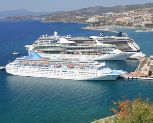 Kuşadası, 2021 sezonunda gemilerle 200 bin turist hedefliyor