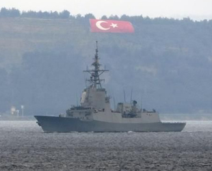 İspanyol savaş gemisi, Çanakkale Boğazı'ndan geçti