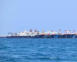 Çinli balıkçı tekneleri, Filipinler karasularına demirledi