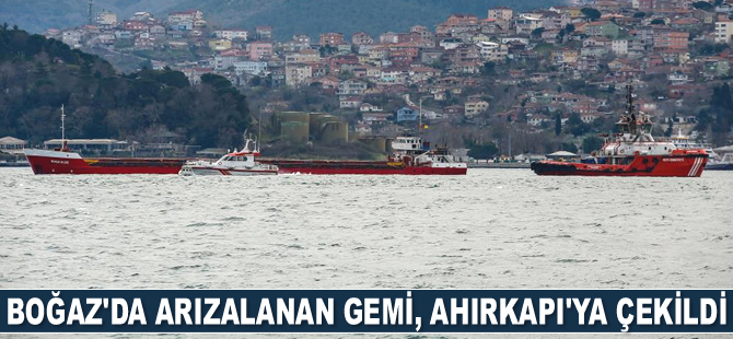 İstanbul Boğazı’nda arızalanan gemi, Ahırkapı’ya çekildi